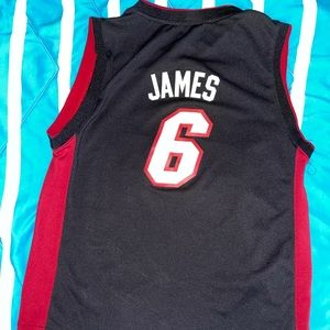 Miami Heat youth Large jersey (James #6)